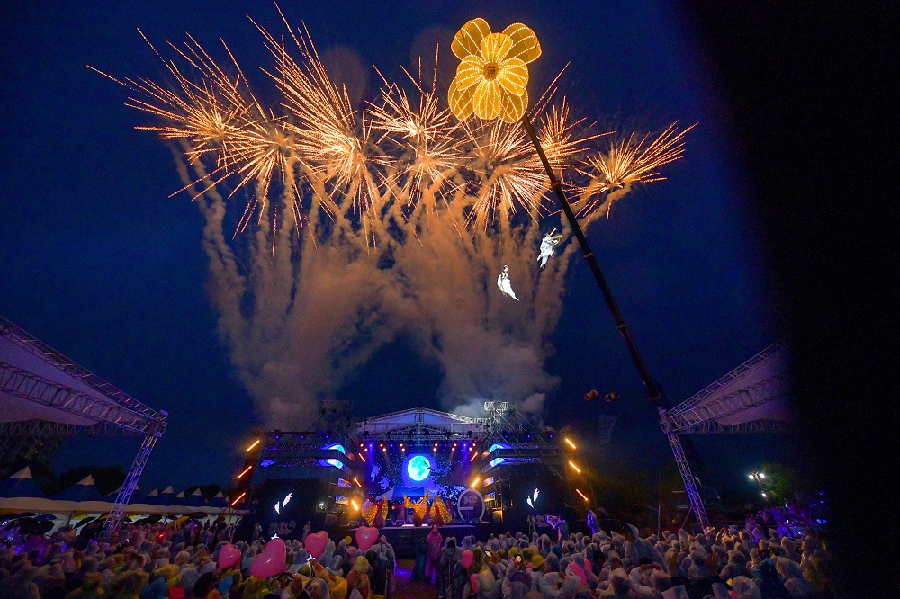 ▲사진=성주 대표축제인 성주참외&생명문화축제의 화려한 개막식 현장