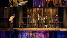 웃음 뒤에 숨겨진 인간…