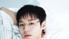 ‘단종 오빠’ 박지훈, <싱글즈> 5월호 화보서 감성 가득한 ‘안경 선배’ 변신… 지적인 …